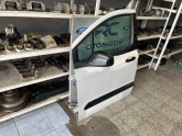 Oto Çıkma Parça / Ford / Tourneo Courier / Kaporta & Karoser / Sağ Ön Kapı / Çıkma Parça 