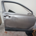 Toyota chr sağ ön kapı