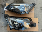 Opel Astra J Siyah Zemin Sağ Sol Far Lambası 2013