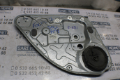 Oto Çıkma Parça / Ford / Focus / Oto Cam / Cam Krikosu / Çıkma Parça 