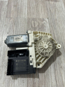 SEAT LEON SOL ÖN CAM MOTORU ÇIKMA 1K0959793