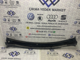 Oto Çıkma Parça / Volkswagen / Transporter / Oto Cam / Ön Cam Izgarası / Çıkma Parça 