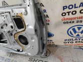 Oto Çıkma Parça / Toyota / Yaris / Kaporta & Karoser / Sol Ön Kapı / Çıkma Parça 