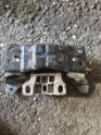 Oto Çıkma Parça / Volkswagen / Passat / Motor / Takozu & Kulağı / Çıkma Parça 
