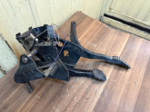 Oto Çıkma Parça / Ford / Escort / Koltuk & Döşeme / Pedal / Çıkma Parça 