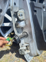 Peugeot 207 Kapı Menteşesi / Kapı Gergisi