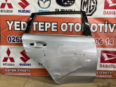 subaru levorg sağ arka kapı
