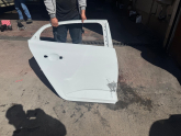 Oto Çıkma Parça / Renault / Megane / Kaporta & Karoser / Sağ Arka Kapı / Çıkma Parça 