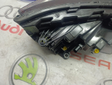 Oto Çıkma Parça / Skoda / Kamiq / Far & Stop / Sol Ön Far / Çıkma Parça 