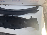 Oto Çıkma Parça / Ford / Tourneo Courier / Oto Cam / Ön Cam Izgarası / Çıkma Parça 