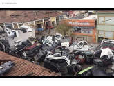 Oto Çıkma Parça / Renault / Kangoo / Filtre / Hava Filtresi Kutusu / Çıkma Parça 