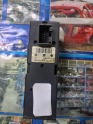 Oto Çıkma Parça / Volkswagen / Passat / Oto Cam / Cam Düğmesi / Çıkma Parça 