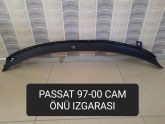 3B1819415C PASSAT B5 CAM ÖNÜ IZGARASI 1997-2000 ARASI