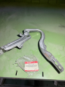 SUZUKI SX4 ÖN KAPUT SAĞ MENTEŞESİ 2006-2012 57410-80J00 ORİJİNAL