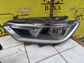 Oto Çıkma Parça / Volkswagen / Passat / Far & Stop / Sağ Ön Far / Sıfır Parça 
