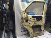 Oto Çıkma Parça / Volkswagen / Transporter / Kaporta & Karoser / Sağ Ön Kapı / Çıkma Parça 