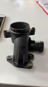 VOLKSWAGEN AUDİ SEAT TERMOSTAT MUHAFAZASI 04B121111C