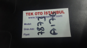 Oto Çıkma Parça / Mercedes / A Serisi / Koltuk & Döşeme / Orta Konsol / Çıkma Parça 