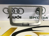 Oto Çıkma Parça / Volkswagen / Passat / Teyp / Teyp Çerçevesi / Çıkma Parça 