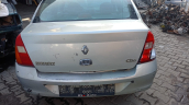 renault clio  symbol bagaj kapağı