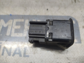 Oto Çıkma Parça / Volkswagen / Passat / Elektrik / Dörtlü Flaşör Düğmesi / Çıkma Parça 
