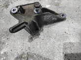 Oto Çıkma Parça / Toyota / Corolla / Motor / Bağlantı Braketi / Çıkma Parça 