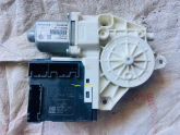 Oto Çıkma Parça / Volkswagen / Jetta / Oto Cam / Cam Motoru / Çıkma Parça 