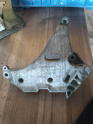 1.6 CAY motor motor kulak BRAKETİ ORJINAL 03L199207