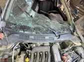 RENAULT MEGANE 2 ÖN CAM IZGARASI EYUPCAN OTODA