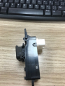 Oto Çıkma Parça / Hyundai / i20 / Oto Cam / Cam Düğmesi / Sıfır Parça 