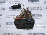 Oto Çıkma Parça / Volkswagen / Transporter / Elektrik / Sigorta Kutusu / Çıkma Parça 