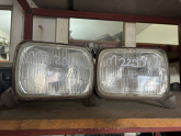 Oto Çıkma Parça / Mazda / E-2200 / Far & Stop / Sağ Ön Far / Çıkma Parça 