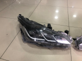 Oto Çıkma Parça / Toyota / Corolla / Far & Stop / Sağ Ön Far / Çıkma Parça 