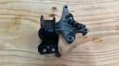 Oto Çıkma Parça / Renault / Symbol / Motor / Takozu & Kulağı / Çıkma Parça 