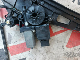Oto Çıkma Parça / Peugeot / 5008 / Oto Cam / Cam Krikosu / Çıkma Parça 