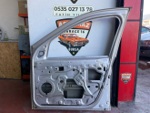 Oto Çıkma Parça / Dacia / Sandero / Kaporta & Karoser / Sağ Ön Kapı / Çıkma Parça 