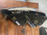 Oto Çıkma Parça / Volkswagen / Jetta / Far & Stop / Sağ Ön Far / Çıkma Parça 