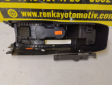 Oto Çıkma Parça / Renault / Clio / Koltuk & Döşeme / Orta Konsol / Çıkma Parça 