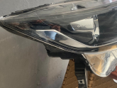 Oto Çıkma Parça / Nissan / Qashqai / Far & Stop / Sağ Ön Far / Çıkma Parça 