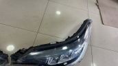 Oto Çıkma Parça / Toyota / C-HR Hybrid / Far & Stop / Sol Ön Far / Çıkma Parça 