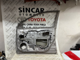 Oto Çıkma Parça / Toyota / Auris / Kaporta & Karoser / Sağ Ön Kapı / Çıkma Parça 