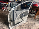 Oto Çıkma Parça / Renault / Fluence / Kaporta & Karoser / Sol Ön Kapı / Çıkma Parça 