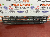 Oto Çıkma Parça / Renault / Megane / Tampon / Tampon Izgarası / Çıkma Parça 