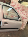 Oto Çıkma Parça / Renault / Clio / Kaporta & Karoser / Sağ Ön Kapı / Çıkma Parça 