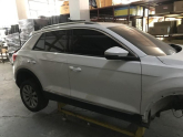 Oto Çıkma Parça / Volkswagen / T-Roc / Kaporta & Karoser / Sağ Ön Kapı / Çıkma Parça 