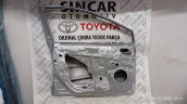 Oto Çıkma Parça / Toyota / Corolla / Kaporta & Karoser / Sol Ön Kapı / Çıkma Parça 
