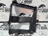 Oto Çıkma Parça / Porsche / Cayenne / Filtre / Hava Filtre Kapağı / Çıkma Parça 