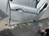 Oto Çıkma Parça / Ford / Fiesta / Kaporta & Karoser / Sağ Ön Kapı / Çıkma Parça 