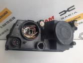 Oto Çıkma Parça / Volkswagen / Passat / Far & Stop / Sağ Ön Far / Çıkma Parça 
