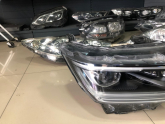 Oto Çıkma Parça / Volkswagen / Amarok / Far & Stop / Sağ Ön Far / Çıkma Parça 